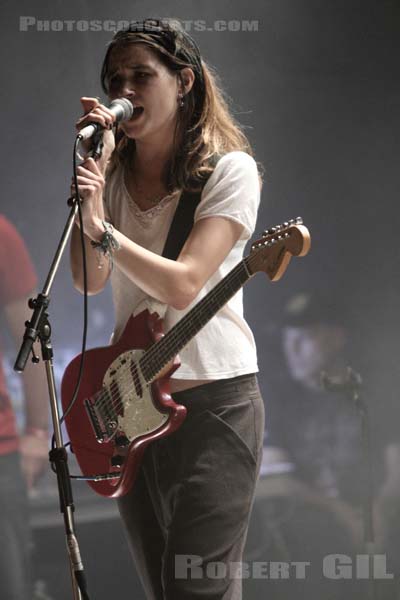 WARPAINT - 2010-11-06 - PARIS - La Cigale - 